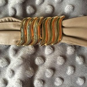 Beige Leather Belt size Medium